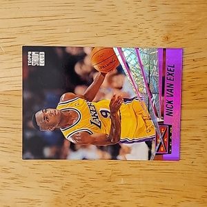 Nick Van Exel LA Lakers Topps Stadium Club card 17 year 1994